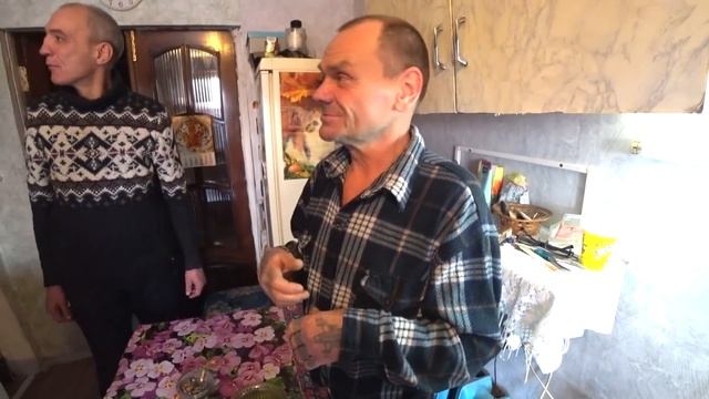 ВЕСЁЛОЕ ЗНАКОМСТВО С НОВОЙ ЖЕНЩИНОЙ ДЯДИ ЮРЫ / НОВОГОДНИЙ РЕЦЕПТ ФРАНЦУЗКИЙ КАРТОФЕЛЬ В ДУХОВКЕ смотреть онлайн