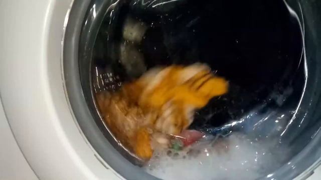 Полотенце в стиральной машине Samsung. смотреть онлайн