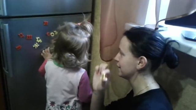 читаем буквы, 1 год и 9 месяцев)))))) reading letters (1 year and 9 months) смотреть онлайн