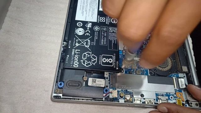 How TO Replace Lenovo IdeaPad 530S -14IKB Battery смотреть онлайн