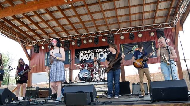School of Rock Spring Show at Atomic Cowboy Pavilion: Radiohead 3 смотреть онлайн