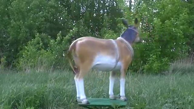 Садовая фигура Ишак U07495 * Fabrikakovki.ru смотреть онлайн