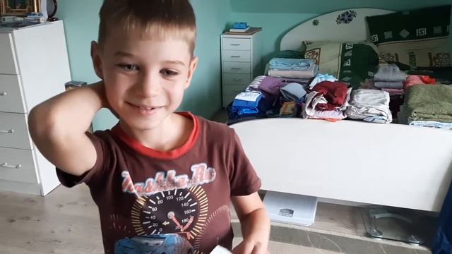 Многодетные денечки. Задали написать отзыв о прочитанной книге...Что из этого получилось. смотреть онлайн