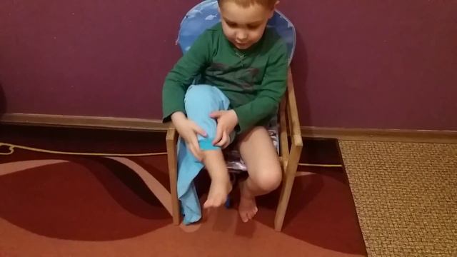 Как научить ребенка самостоятельно одеваться? Ребенок одевается самостоятельно! смотреть онлайн