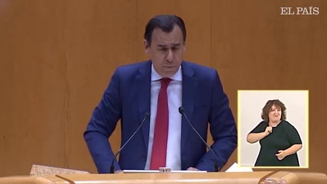 Fernando Martínez-Maíllo y Ander Gil se enfrentan en el Senado por Pegasus | EL PAÍS смотреть онлайн