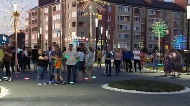 Танцы на Бульваре смотреть онлайн