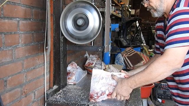 распил мяса ленточной пилой смотреть онлайн