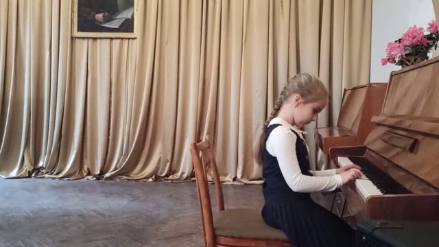 Грищенко Диана 1 класс 7 лет Словацкая народная песня "Тыном-таном", русская народная песня "Дождик смотреть онлайн