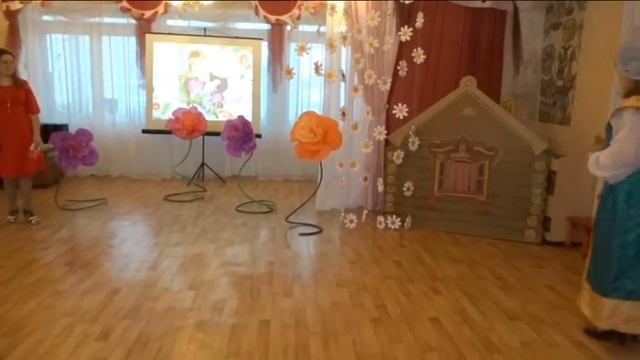 "8 марта" во 2 младшей группе "Звездочки" смотреть онлайн