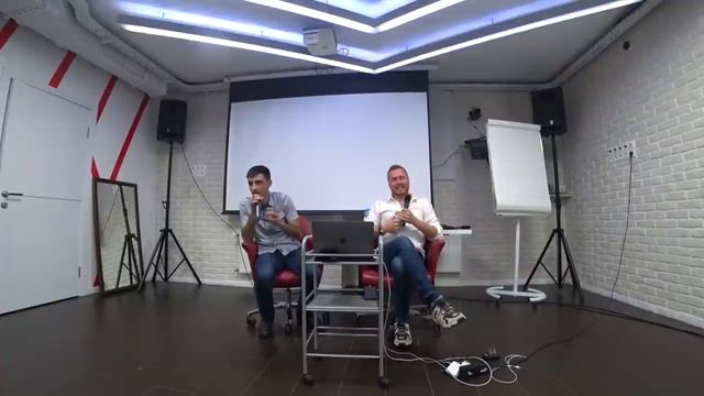 ЖИЗНЬ С РОДИТЕЛЯМИ КАК СТАТЬ САМОСТОЯТЕЛЬНЫМ смотреть онлайн