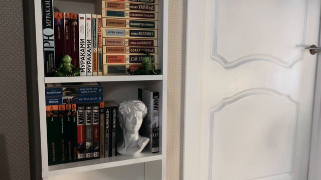 новый книжный стеллаж | организация книжных полок - атмосфера и уют ( без болтушек ) смотреть онлайн