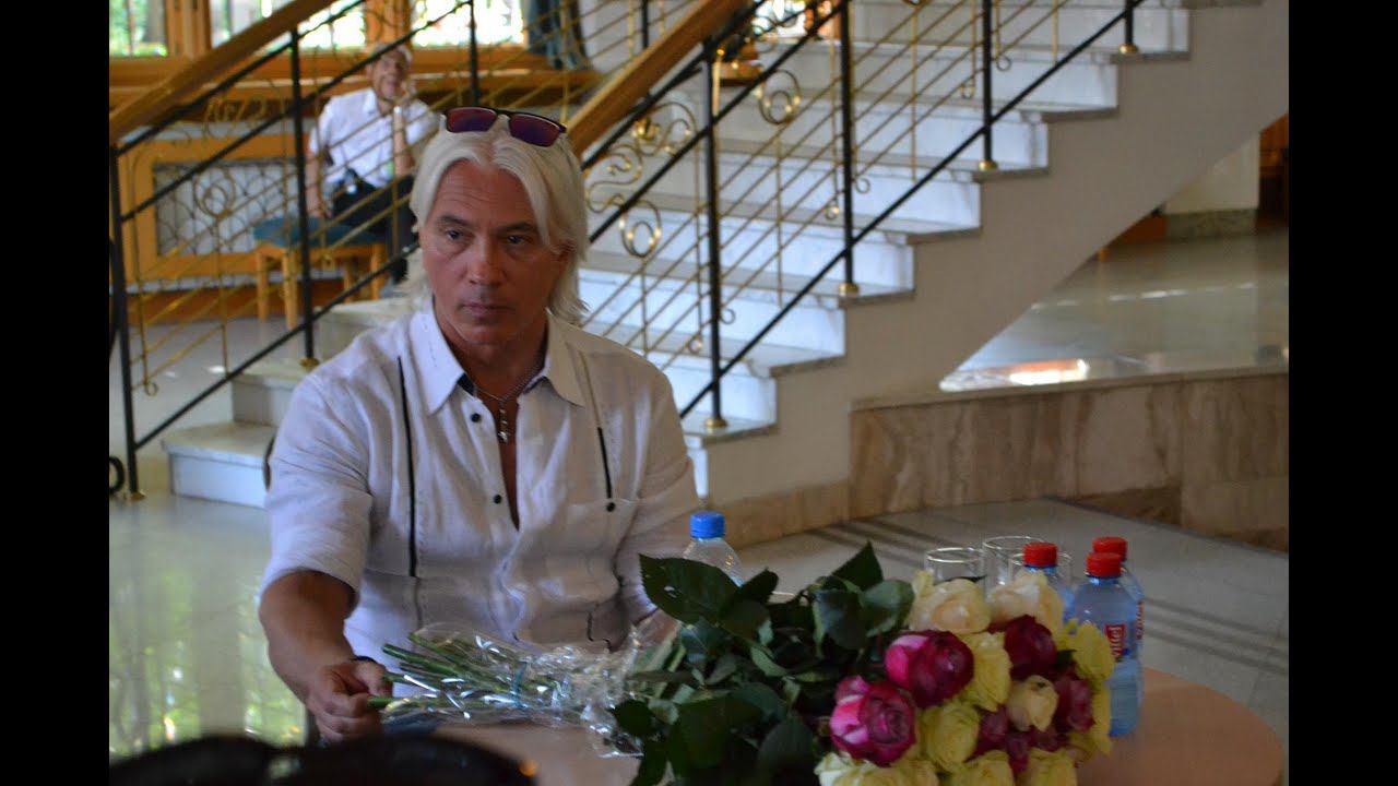 Встреча Дмитрия Хворостовского с неофициальным сайтом смотреть онлайн