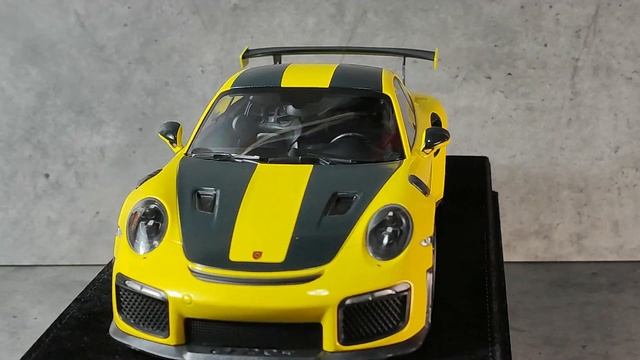 1/18 Minichamps Porsche 911 (991 II) GT2 RS Weissach Package смотреть онлайн