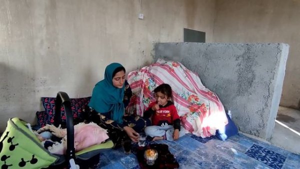 Iran's nomads: homeless women and returning to the village to work and get paid: nomadic life