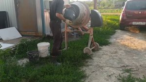 Бетонный раствор для кладки кирпича + известь. Как Вам такое? Строим подвал из кирпича сами.