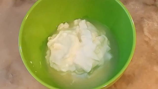 Homemade-Greek yogurt dressing with lemon, sour cream and dill 😊 смотреть онлайн
