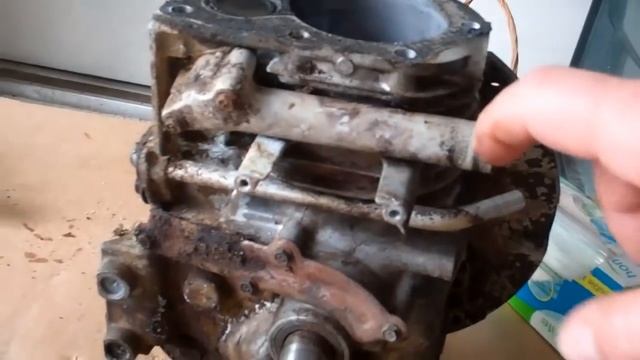 Briggs and Stratton Engine Disassembly Part 1 of 2 смотреть онлайн