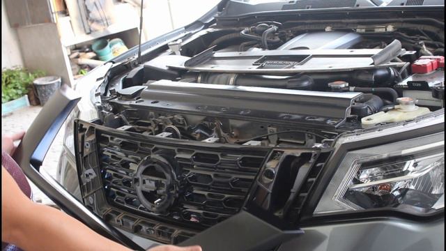 TUTORIAL: STEP BY STEP ON HOW TO DECHROME (ELASTIC RUBBERIZED PEELABLE SPRAY PAINT) l NISSAN TERRA смотреть онлайн