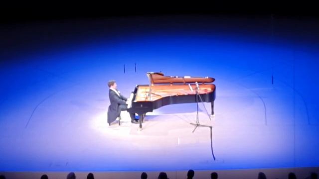 Денис Мацуев исполняет вальс Ф.Шопена "Минутка" (До-Диез Минор) 31.01.2022 г. в к/з "Зарядье" смотреть онлайн