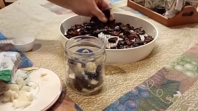 В ТЫСЯЧУ РАЗ ВКУСНЕЕ ВЯЛЕНЫХ ТОМАТОВ. смотреть онлайн