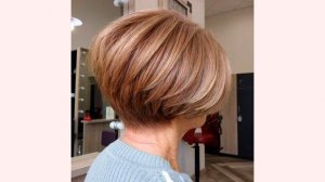 ?СТРИЖКА БОБ НА НОЖКЕ ДЛЯ ДАМ ПОСЛЕ 50 ЛЕТ. Модный обзор