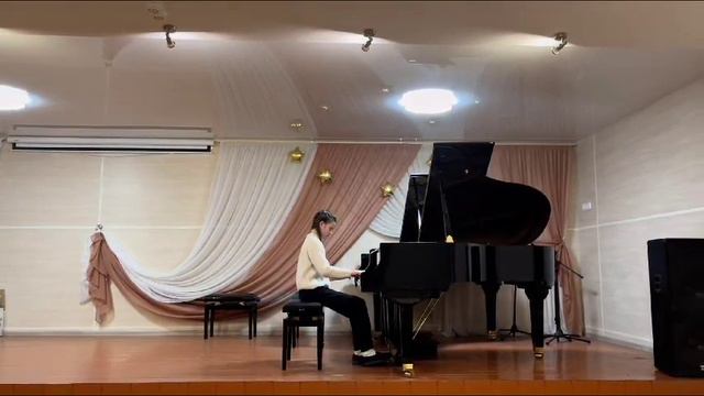 Академический концерт. "Фугетта" и "Марш мушкетеров". Исполняет Евсеева Светлана. смотреть онлайн
