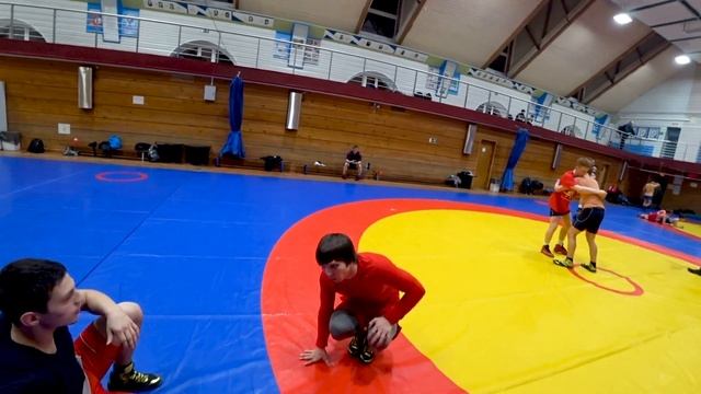 МОЩНЫЙ БРОСОК 