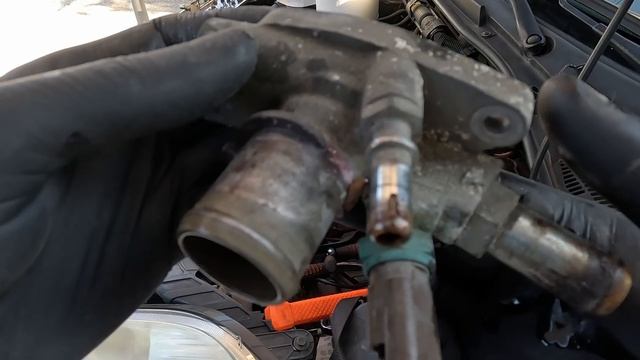 Comment Remplacer le Thermostat sur 1.4 Tjet ? Grande Punto Mito Giulietta ABARTH ? Meca Maniaque смотреть онлайн