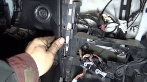 Замена радиатора печки W164 МЕРСЕДЕС ML 3.2 дизель как разобрать приборную панель.mp4