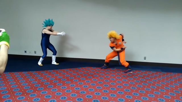 Goku vs vegeta comvencion center in Portland or. смотреть онлайн