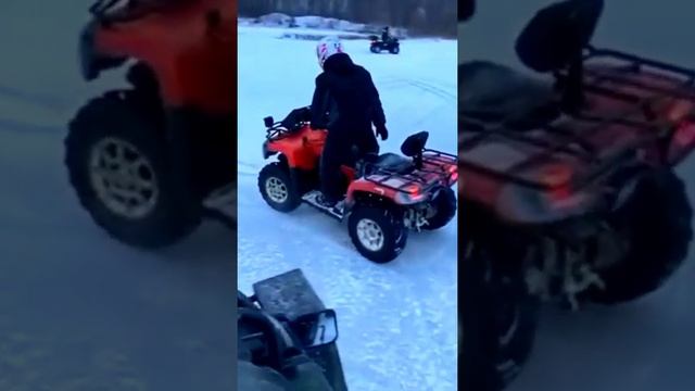 Зимний дрифт на квадроцикле смотреть онлайн