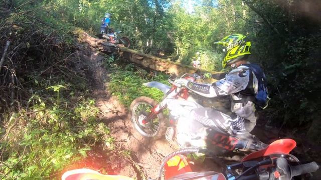 Жесткое рубилово на гонке в Путилово Ладожский рубеж! Ч. 1 BETA 300rr.