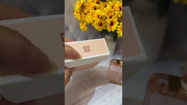 Givenchy Irresistible открытые