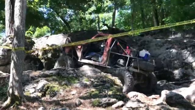 Toyota 4-Runner Rock Crawling