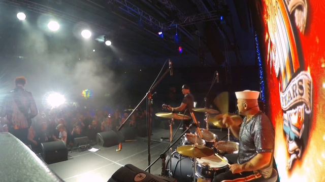 Гранитный камушек глазами БАРАБАНЩИКА ( и на барабанщика ) @Bogia-korovka смотреть онлайн