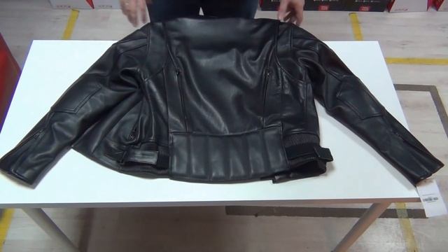 Обзор кожаной мотокуртки MAIN от MOTOXMOTO смотреть онлайн