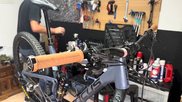 Frenos Shigura Shimano + Magura, Focus Jam смотреть онлайн