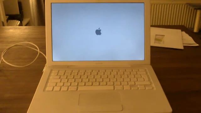 2006 MacBook 2.0Ghz Core2Duo+SSD смотреть онлайн