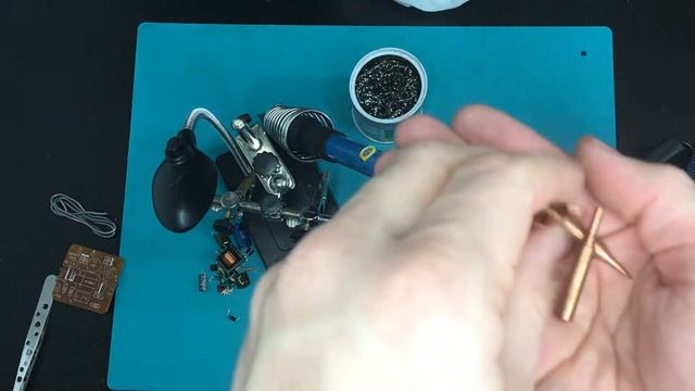 Что стало с паяльником через пол года?))) смотреть онлайн