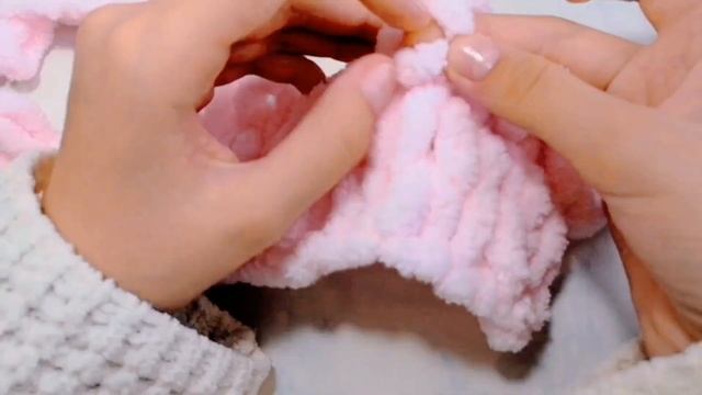 Вяжем шарф // как связать шарф за 1 час // пряжа alize puffy // вяжем без спиц и крючка смотреть онлайн