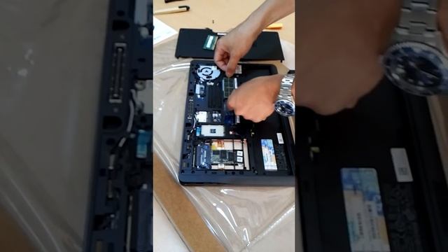 unboxing Dell Latitude E7440 - Latitude ultrabook series 7000 Full HD смотреть онлайн
