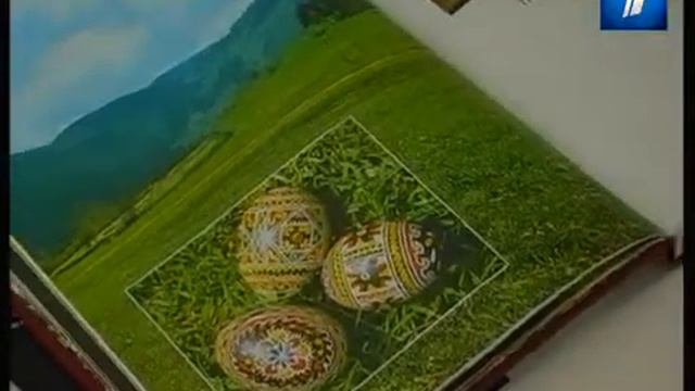 Таллиннский Русский музей готовится к Пасхе и красит яйца. 02.05.2013 PBK смотреть онлайн