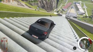BeamNG drive разбиваю разные машины с лестницы