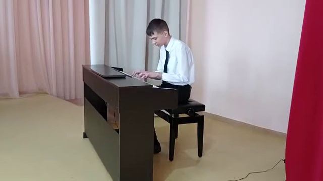 Ткачёв Ярослав -О Гайрос "Фантастическая пьеса" смотреть онлайн