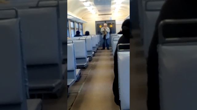 Песни в Электричке смотреть онлайн