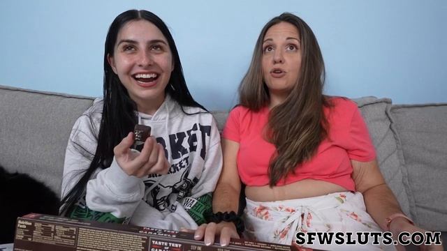 Suzanne Interviews Kaitlyn Katsaros смотреть онлайн