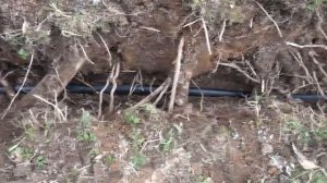 Прокладка кабеля под землёй на дачном участке