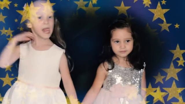 Miya & Karolina - Маленькие звезды смотреть онлайн