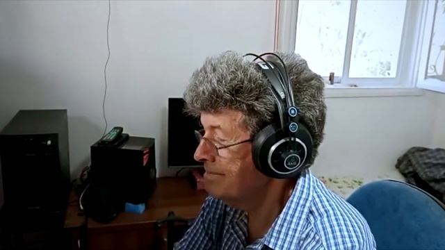 НОТЫ ОСЕНИ музыка и исполнение Наталья Стрельникова, стихи Михаил Галкин, ар Григорий Левицкий смотреть онлайн