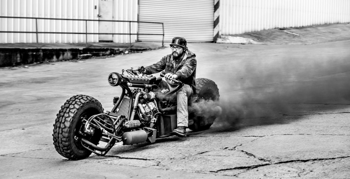 Полноприводный дизельный мотоцикл (Hydrostatic AWD Twin Turbo Diesel Motorcycle) смотреть онлайн